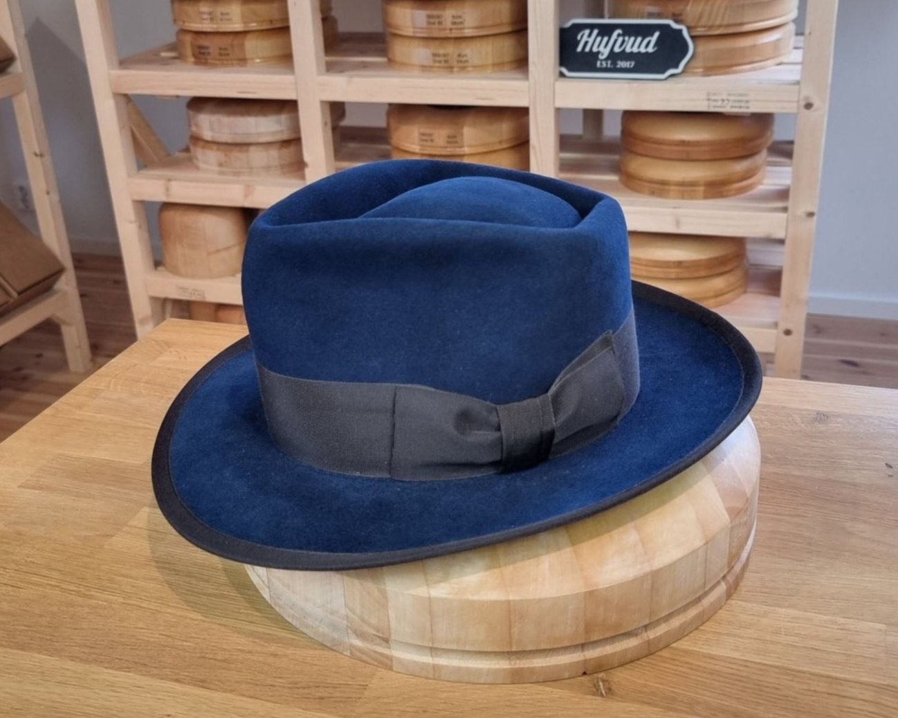 BOGART Maltese Falcon FEDORA | 100X NUTRIA | MIDNIGHT BLUE | SIZE 61, US 7 5/8