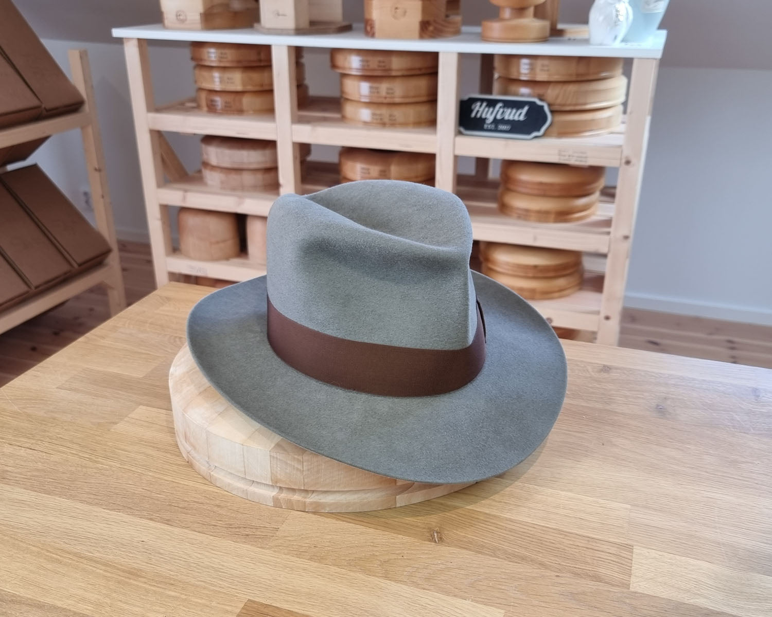 LEIFUR Adventure FEDORA | RABBIT DELUXE WESTERN FELT | GRANITE COLOR | SIZE 58, US 7 1/4