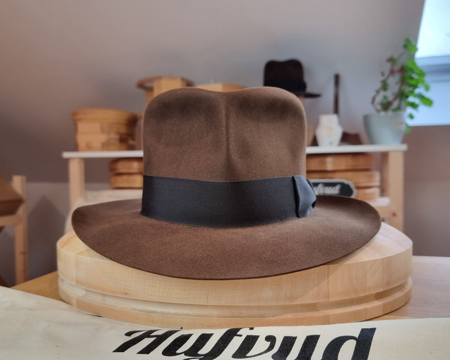 LEIFUR Lucky FEDORA | BEAVER HUNDRED | SABLE BROWN | SIZE 60, US 7 1/2