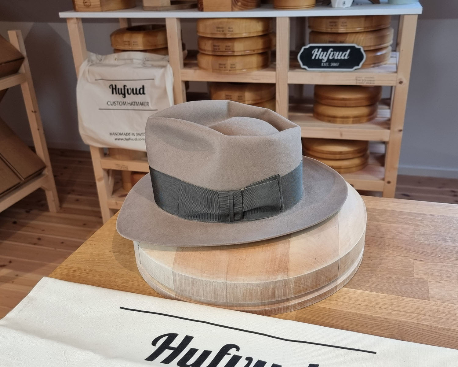 BOGART FEDORA | LIMITED EDITION | BEAVER HUNDRED | FAWN COLOR | SIZE 59, US 7 3/8