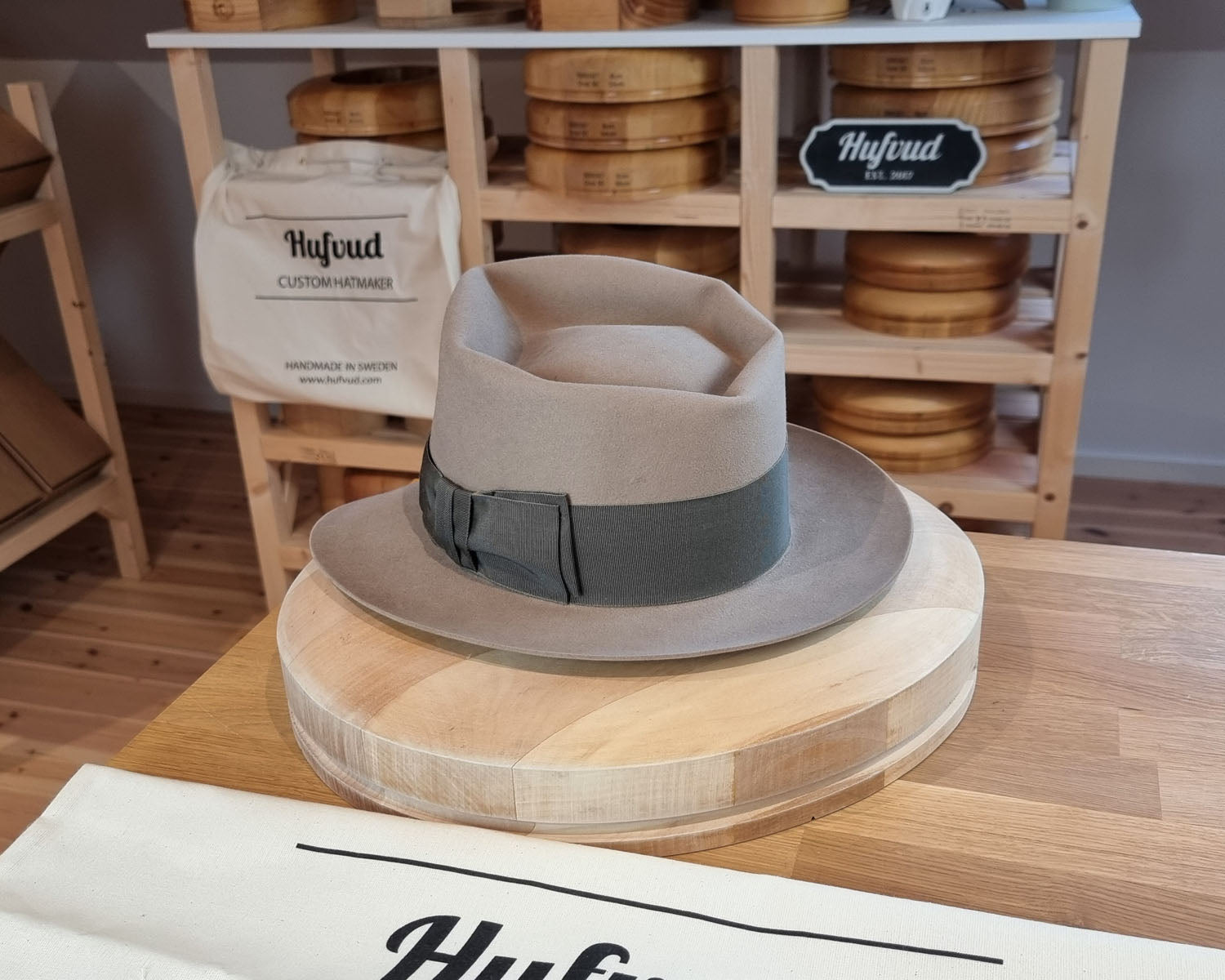 BOGART FEDORA | LIMITED EDITION | BEAVER HUNDRED | FAWN COLOR | SIZE 59, US 7 3/8