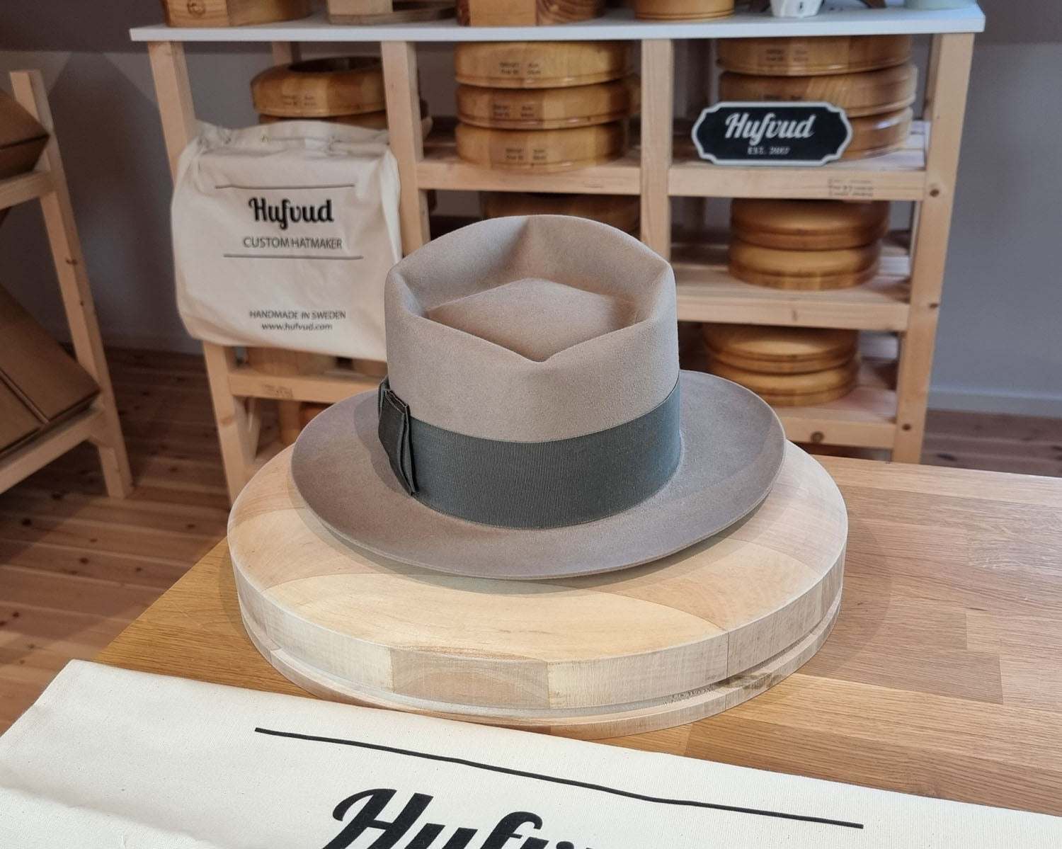 BOGART FEDORA | LIMITED EDITION | BEAVER HUNDRED | FAWN COLOR | SIZE 59, US 7 3/8