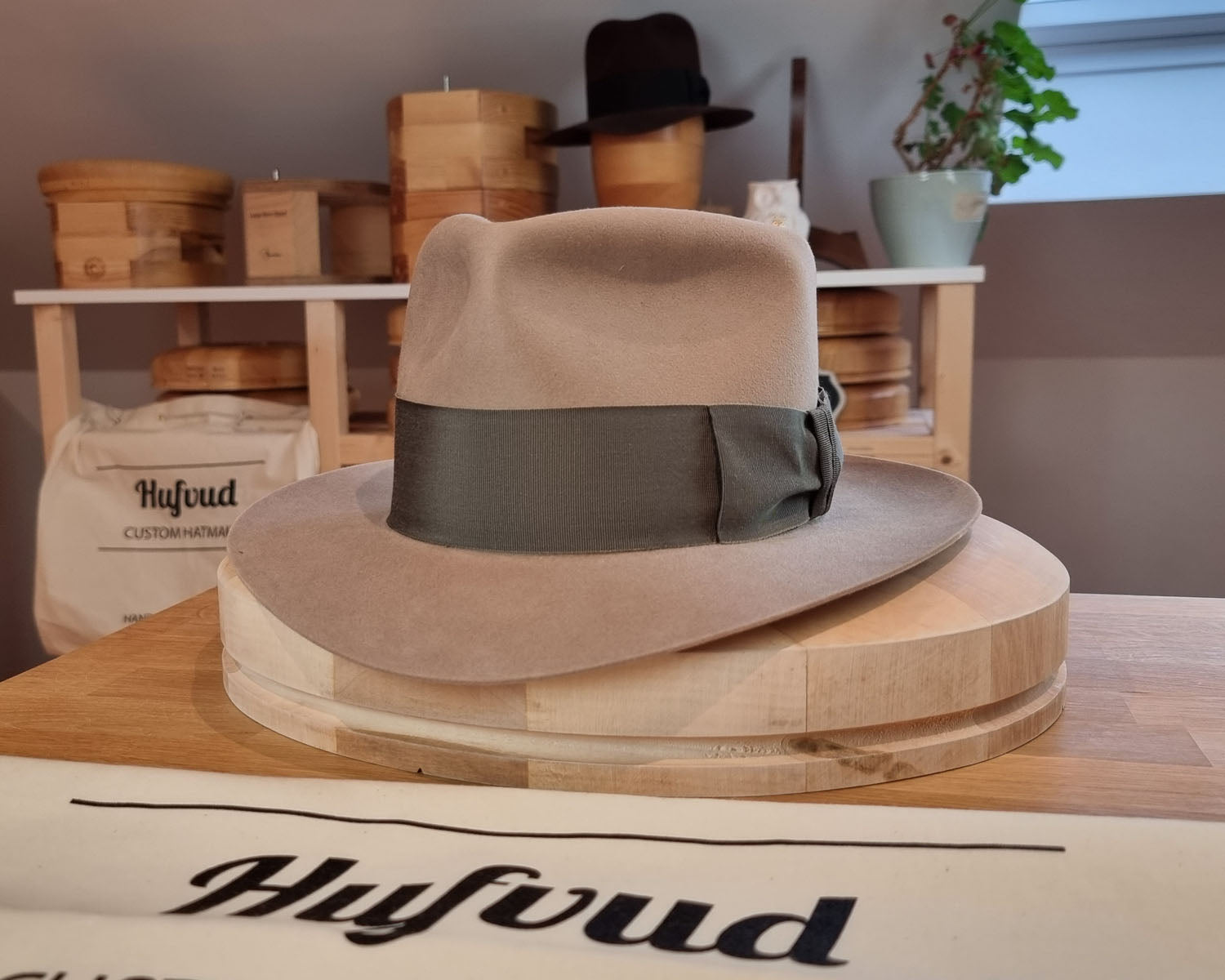BOGART FEDORA | LIMITED EDITION | BEAVER HUNDRED | FAWN COLOR | SIZE 59, US 7 3/8