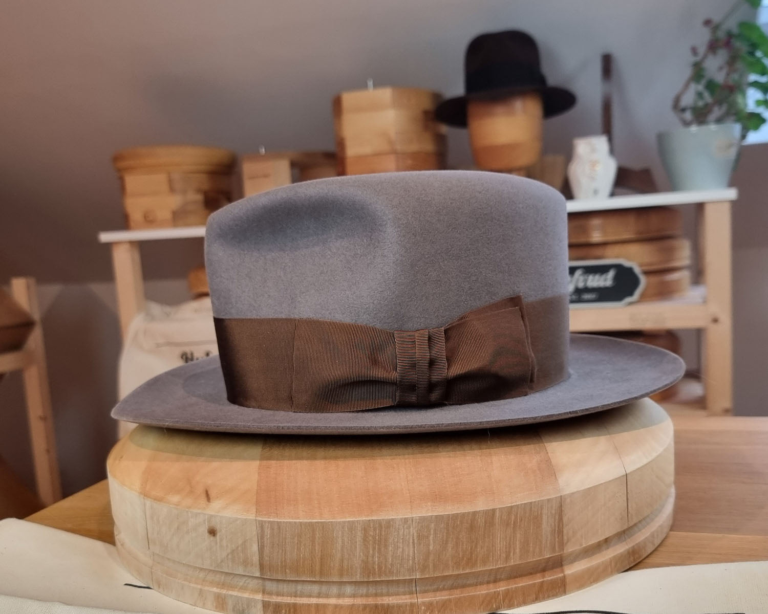 FLOKI FEDORA | BEAVER HUNDRED | LIMITED EDITION GRAY COLOR | SIZE 58, US 7 1/4
