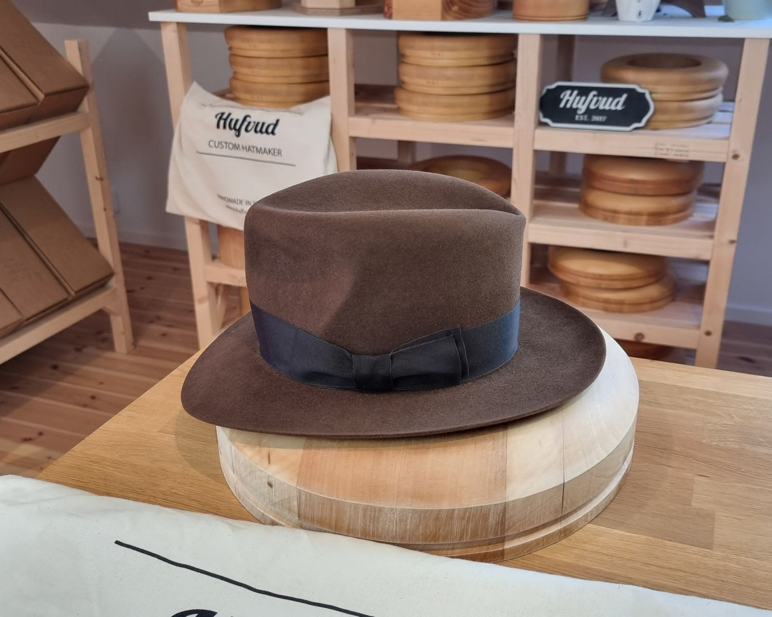 LEIFUR Lucky FEDORA | RABBIT & HARE DELUXE BLEND FELT | SABLE BROWN COLOR | SIZE 56, US 7
