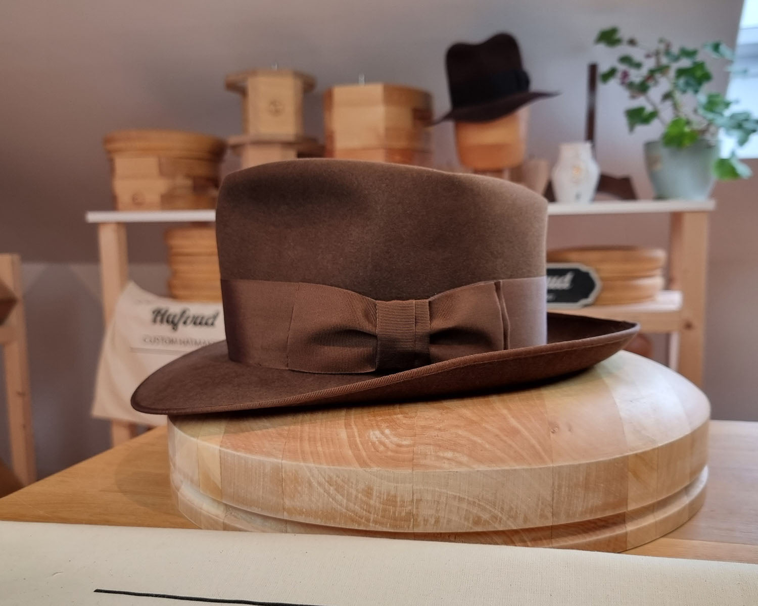 BOGART Maltese Falcon Crease FEDORA | SABLE BROWN COLOR | 30X BEAVER BLEND | SIZE 56, US 7