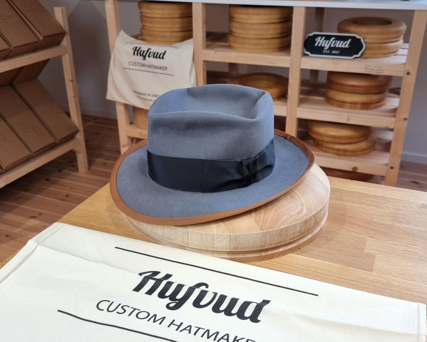 FOUR POINT CROWN FEDORA | BEAVER HUNDRED | LIMITED EDITION GRAY COLOR | SIZE 61, US 7 5/8