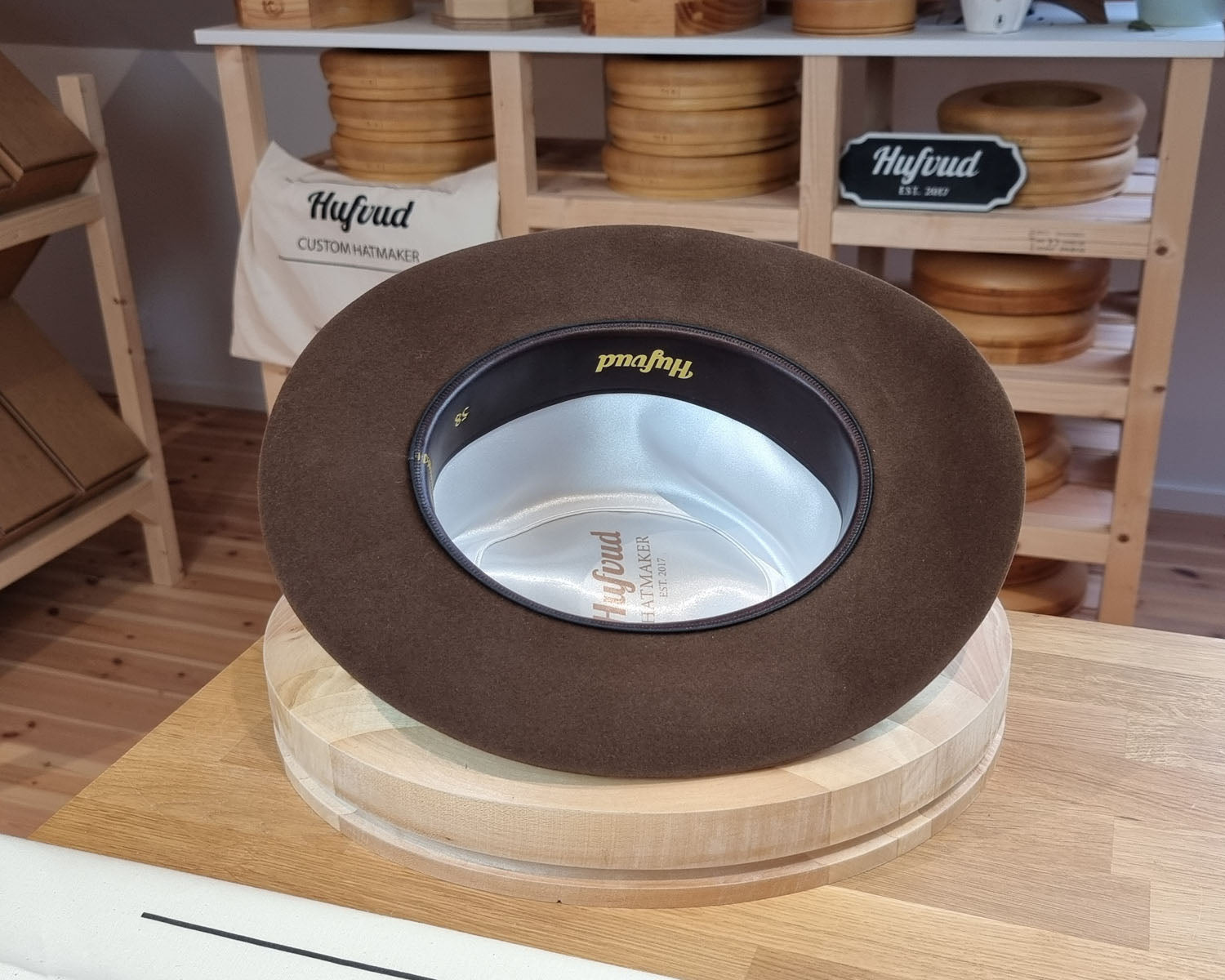 LEIFUR Lucky FEDORA | RABBIT & HARE DELUXE BLEND FELT | SABLE BROWN COLOR | SIZE 58, US 7 1/4