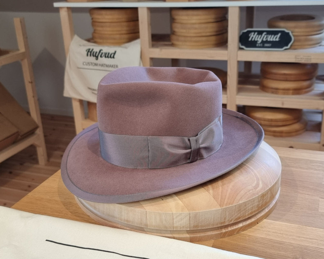 WHIPPET FEDORA | BEAVER FIFTY | DUSTY ROSE COLOR | SIZE 59, US 7 3/8
