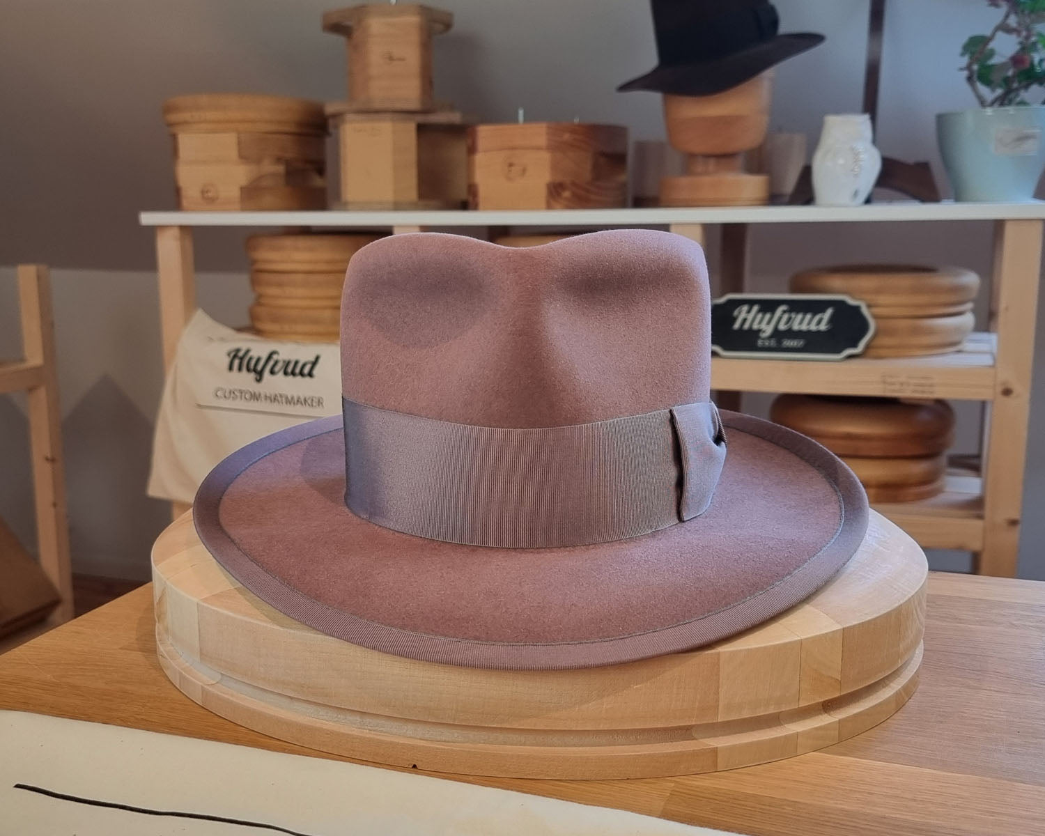 WHIPPET FEDORA | BEAVER FIFTY | DUSTY ROSE COLOR | SIZE 59, US 7 3/8