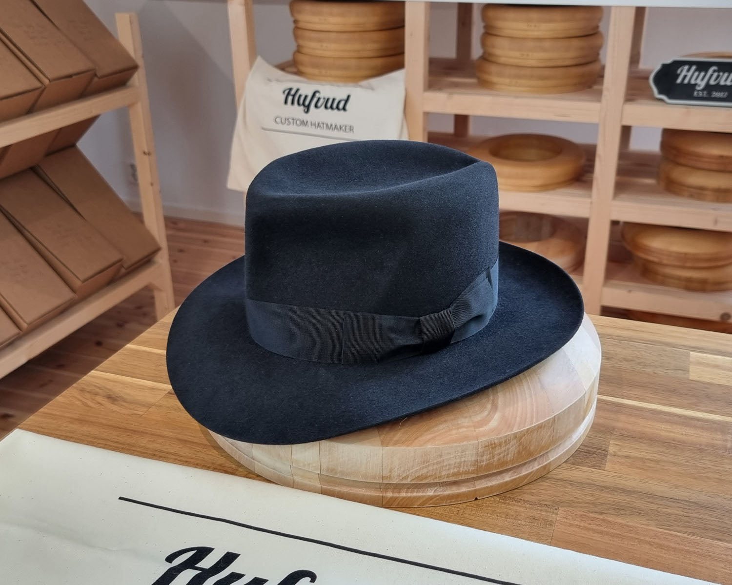 LEIFUR Adventure FEDORA | BEAVER TWENTY | BLACK COLOR | WESTERN WEIGHT | SIZE 58, US 7 1/4