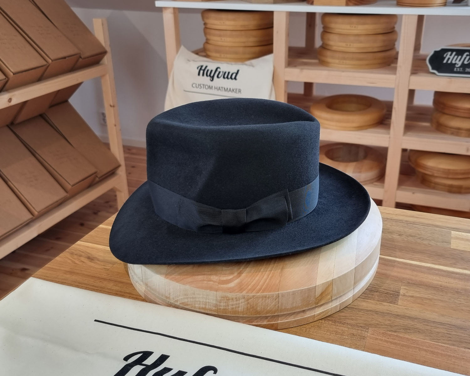 LEIFUR Adventure FEDORA | BEAVER TWENTY | BLACK COLOR | WESTERN WEIGHT | SIZE 58, US 7 1/4