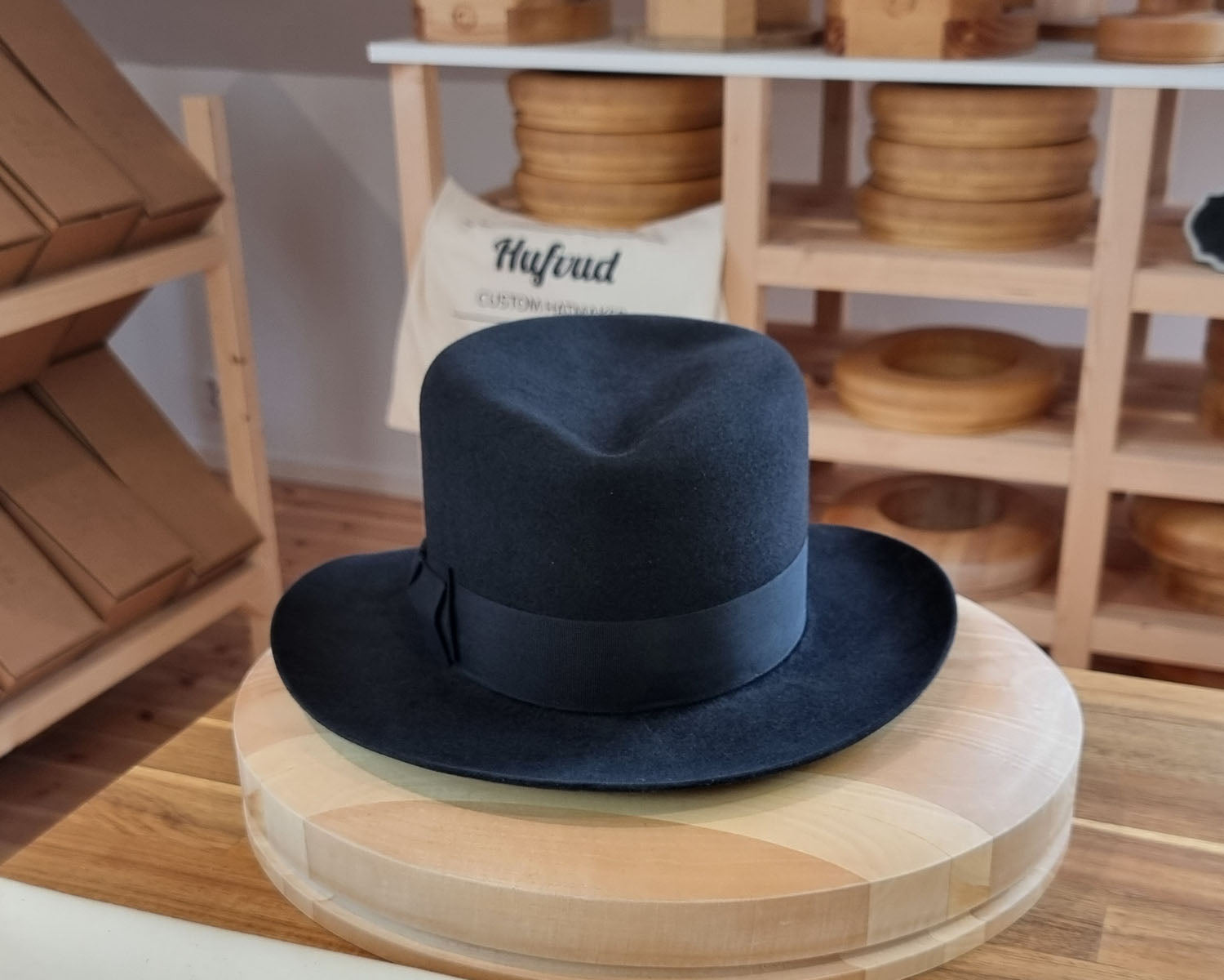 LEIFUR Adventure FEDORA | BEAVER TWENTY | BLACK COLOR | WESTERN WEIGHT | SIZE 58, US 7 1/4