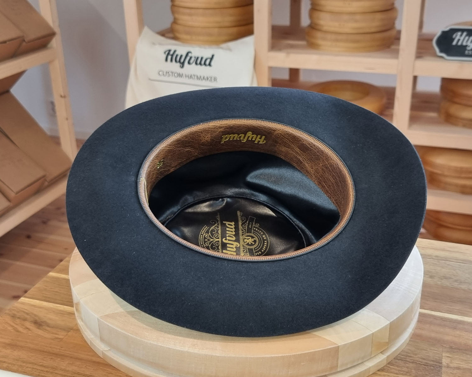 LEIFUR Adventure FEDORA | BEAVER TWENTY | BLACK COLOR | WESTERN WEIGHT | SIZE 58, US 7 1/4