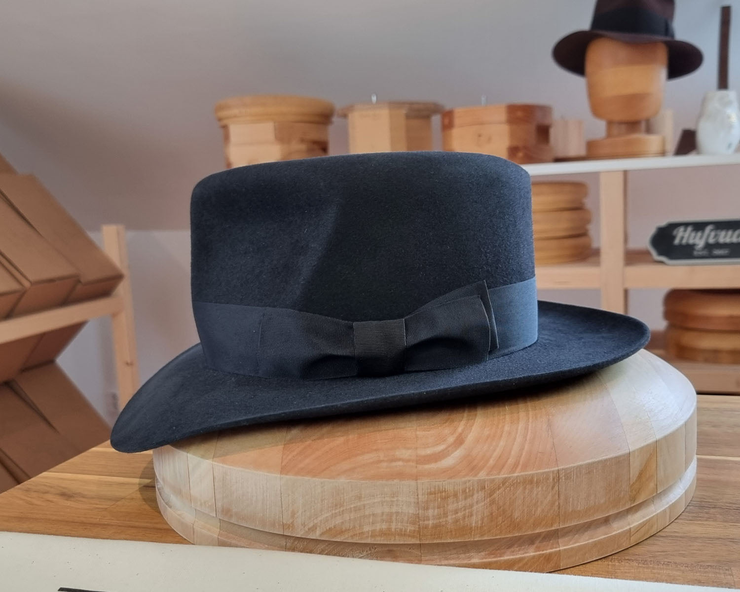 LEIFUR Adventure FEDORA | BEAVER TWENTY | BLACK COLOR | WESTERN WEIGHT | SIZE 58, US 7 1/4