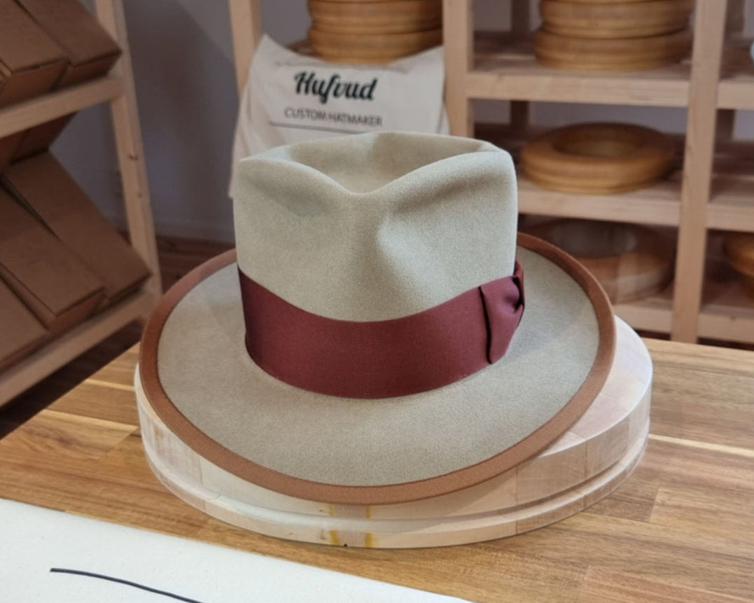 WHIPPET FEDORA | BEAVER FIFTY | FAWN COLOR | SIZE 60, US 7 1/2