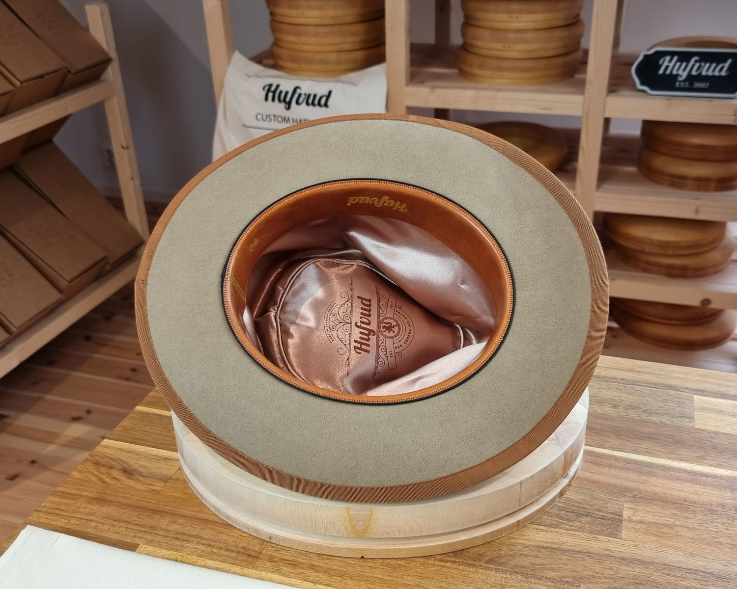 WHIPPET FEDORA | BEAVER FIFTY | FAWN COLOR | SIZE 60, US 7 1/2