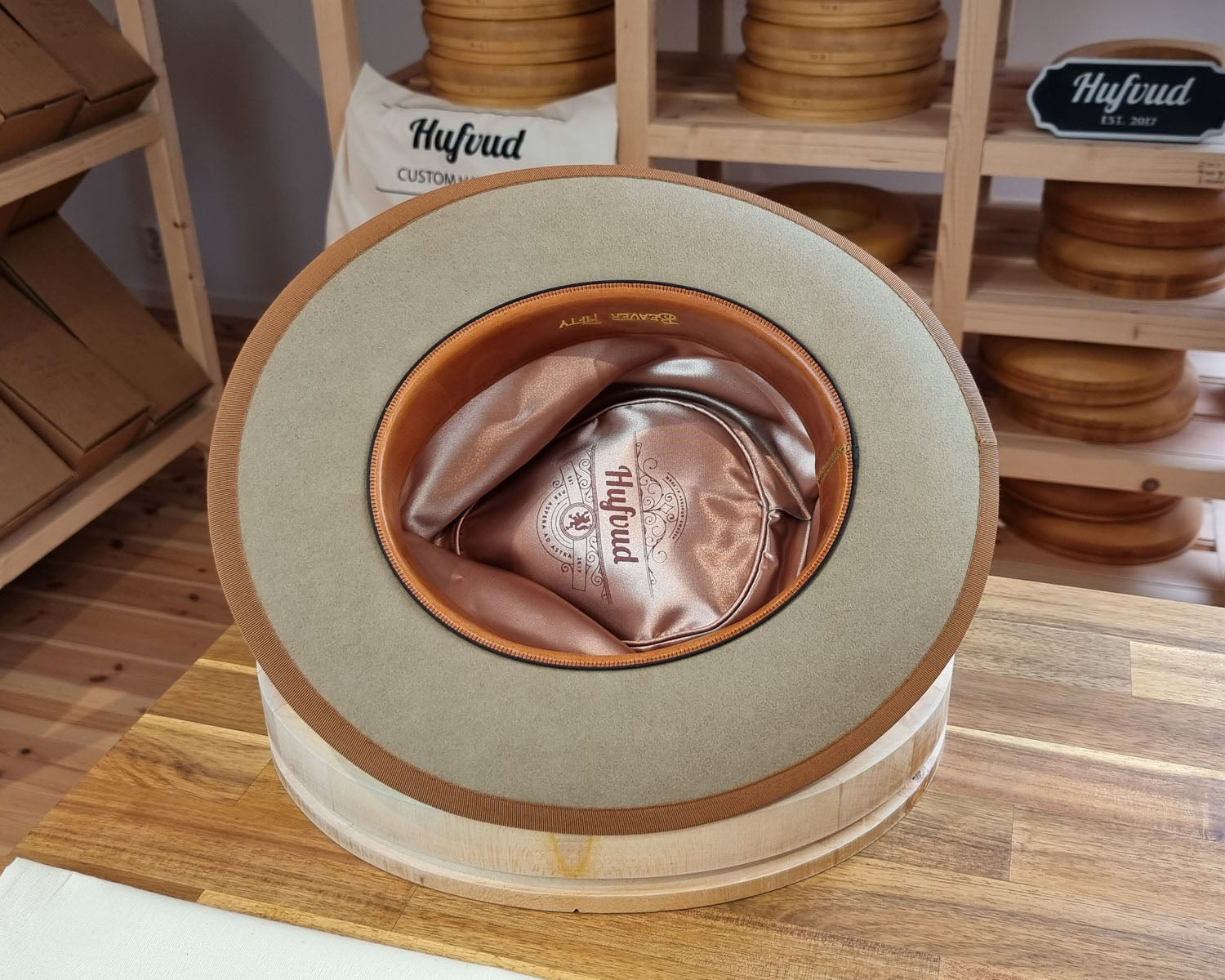 WHIPPET FEDORA | BEAVER FIFTY | FAWN COLOR | SIZE 60, US 7 1/2