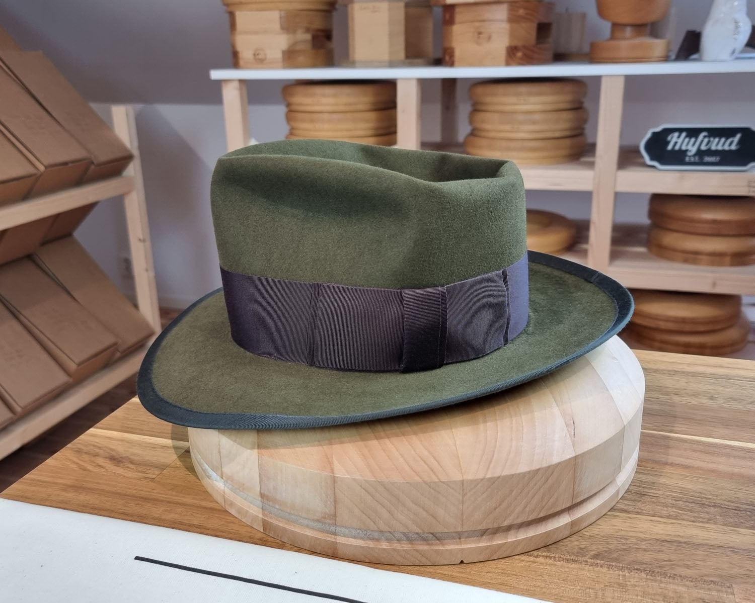 WHIPPET FEDORA | BEAVER HUNDRED | MOSS GREEN | SIZE 58, US 7 1/4
