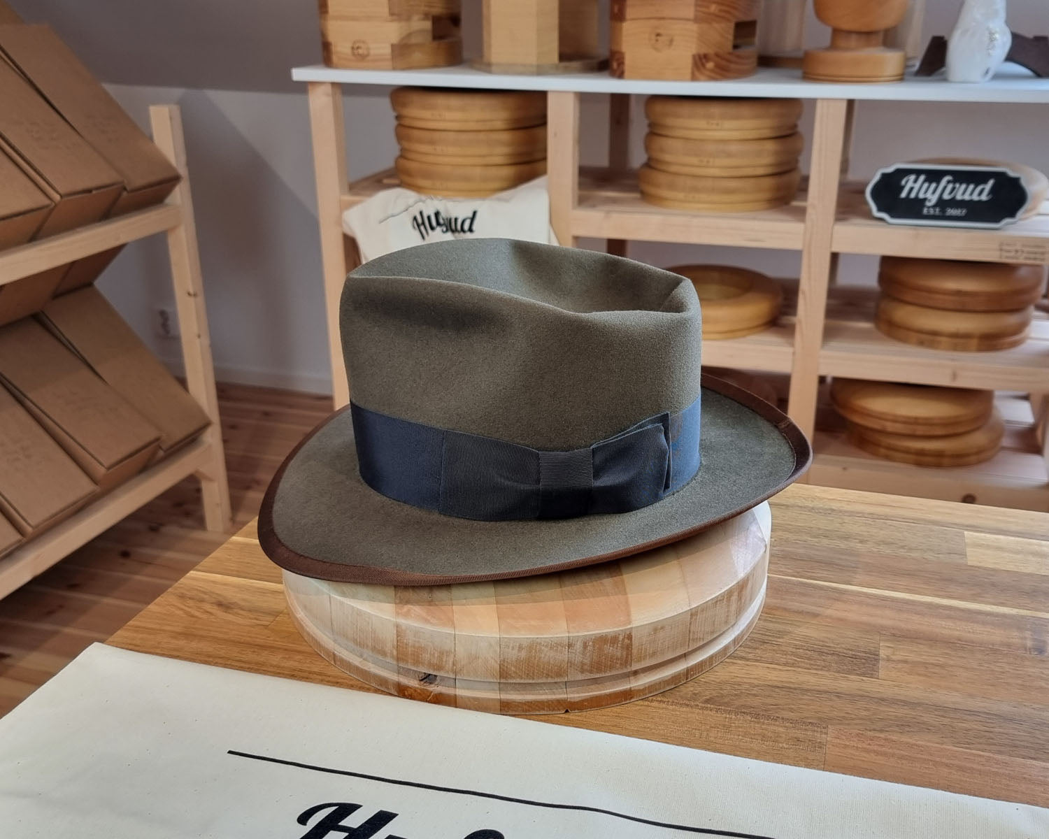 WHIPPET FEDORA | BEAVER FIFTY | OLIVE GREEN COLOR | SIZE 62, US 7 3/4