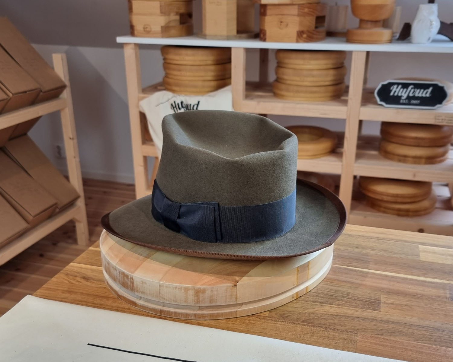 WHIPPET FEDORA | BEAVER FIFTY | OLIVE GREEN COLOR | SIZE 62, US 7 3/4