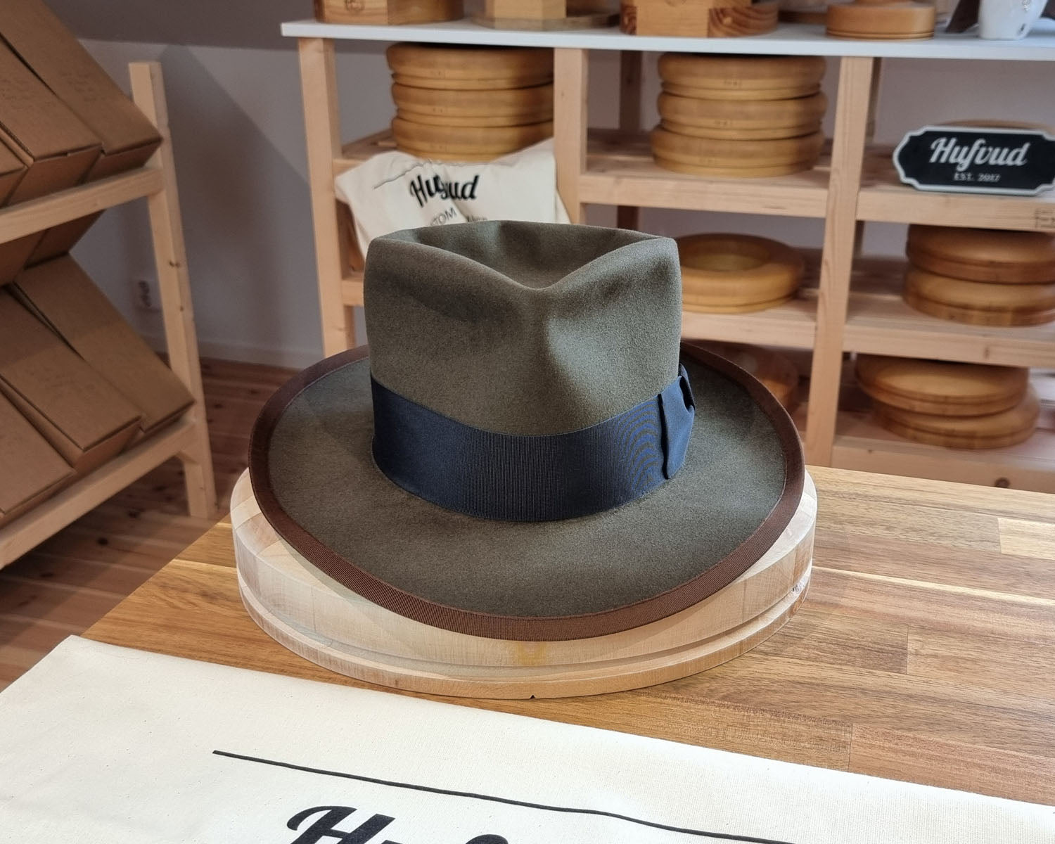 WHIPPET FEDORA | BEAVER FIFTY | OLIVE GREEN COLOR | SIZE 62, US 7 3/4