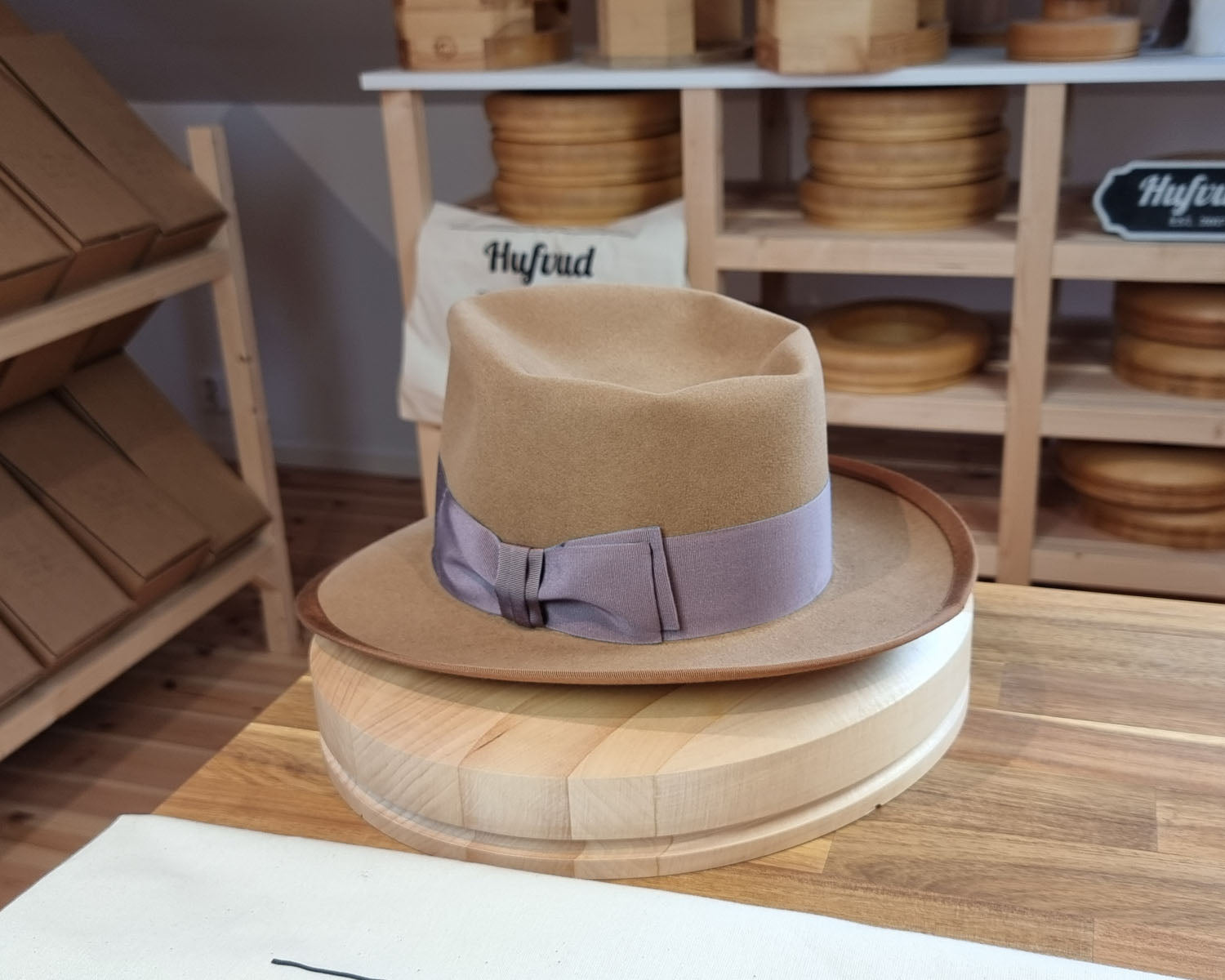 WHIPPET FEDORA | BEAVER FIFTY | CAMEL COLOR | SIZE 59, US 7 3/8