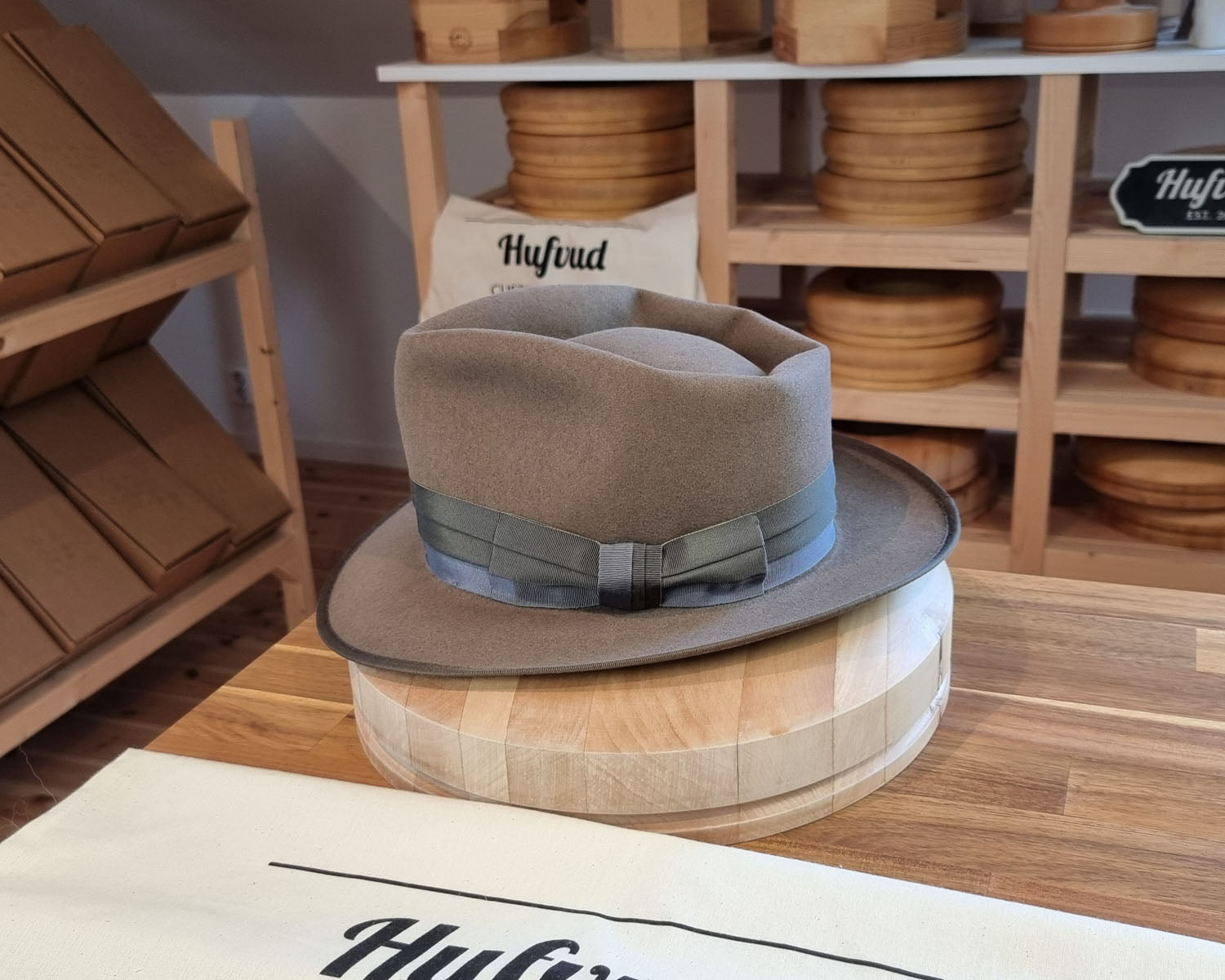 BOGART FEDORA | BEAVER FIFTY | WHISKEY COLOR | SIZE 60, US 7 1/2