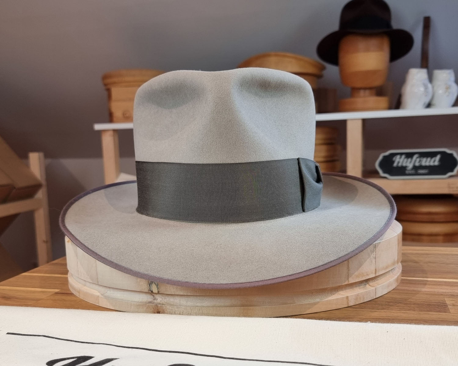WHIPPET FEDORA | BEAVER FIFTY | DOVE GRAY COLOR | SIZE 62, US 7 3/4