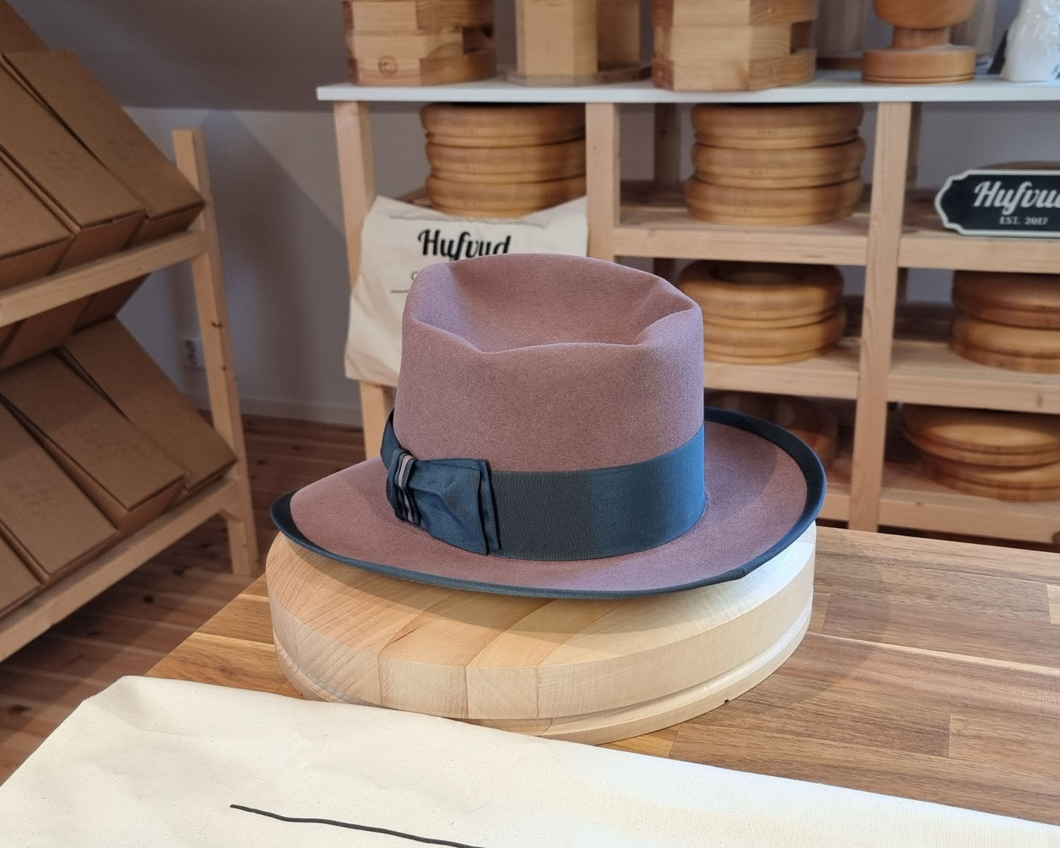 WHIPPET FEDORA | BEAVER FIFTY | DUSTY ROSE COLOR | SIZE 61, US 7 5/8