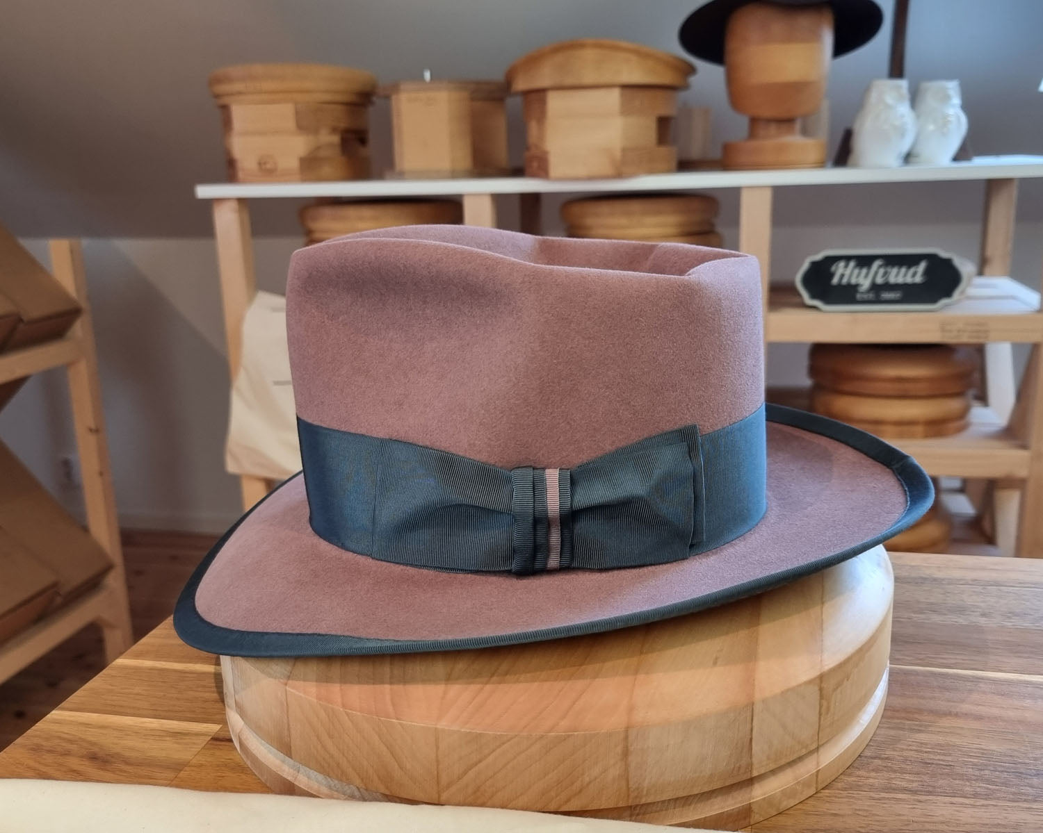 WHIPPET FEDORA | BEAVER FIFTY | DUSTY ROSE COLOR | SIZE 61, US 7 5/8