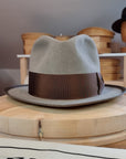 CAGNEY FEDORA | BEAVER FIFTY | STONE COLOR | SIZE 59, US 7 3/8