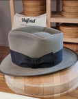 BOGART Maltese Falcon FEDORA | BEAVER FIFTY | STONE COLOR | SIZE 59, US 7 3/8 - Hufvud