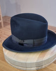 CAGNEY FEDORA | 100X BEAVER | DARK NAVY | SIZE 58, US 7 1/4