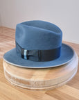 CAGNEY FEDORA | 100X NUTRIA | COBALT COLOR | SIZE 60, US 7 1/2