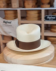 CAGNEY FEDORA | HAND WOVEN ECUADORIAN STRAW | NATURAL COLOR | SIZE 57, US 7 1/8 - Hufvud