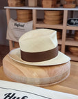 CAGNEY FEDORA | HAND WOVEN ECUADORIAN STRAW | NATURAL COLOR | SIZE 58, US 7 1/4 - Hufvud