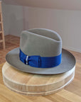 CAGNEY FEDORA | RABBIT & HARE DELUXE BLEND | STONE COLOR | SIZE 60, US 7 1/2