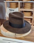 LEIFUR Lucky FEDORA | BEAVER HUNDRED | SABLE BROWN COLOR | SIZE 57, US 7 1/8 - Hufvud