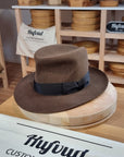 LEIFUR Lucky FEDORA | RABBIT & HARE DELUXE BLEND FELT | SABLE BROWN COLOR | SIZE 58, US 7 1/4 - Hufvud