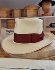 RAGNAR FEDORA | HAND WOVEN ECUADORIAN STRAW | NATURAL COLOR | CUENCA GRADE EIGHT | SIZE 58, US 7 1/4 - Hufvud