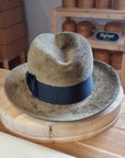CAGNEY FEDORA | 100% HARE | FAWN COLOR | VELOUR FINISH | SIZE 58, US 7 1/4