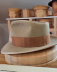 WHIPPET FEDORA | BEAVER FIFTY | FAWN COLOR | SIZE 62, US 7 3/4 - Hufvud