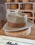 WHIPPET FEDORA | BEAVER FIFTY | FAWN COLOR | SIZE 62, US 7 3/4 - Hufvud