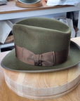 OLAV FEDORA | MOSS GREEN | RABBIT & HARE DELUXE BLEND | SIZE 59, US 7 3/8