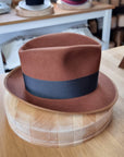 OLAV FEDORA | 50X BEAVER BLEND | COGNAC | SIZE 58, US 7 1/4