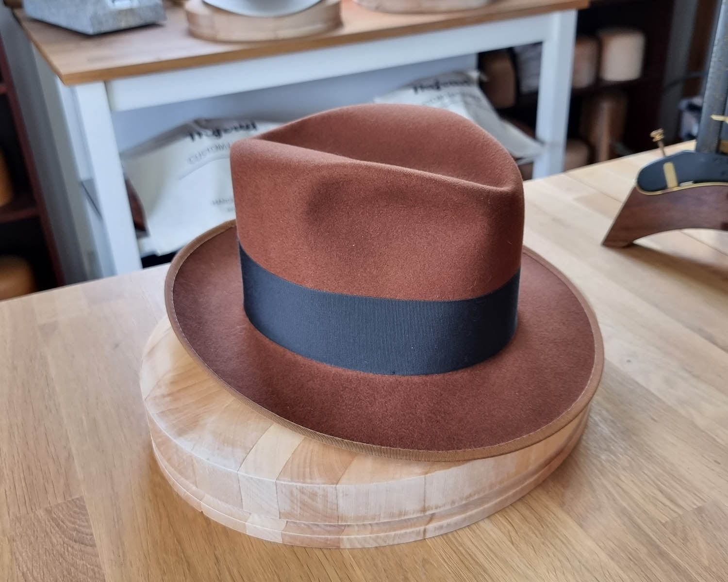 OLAV FEDORA | 50X BEAVER BLEND | COGNAC | SIZE 58, US 7 1/4