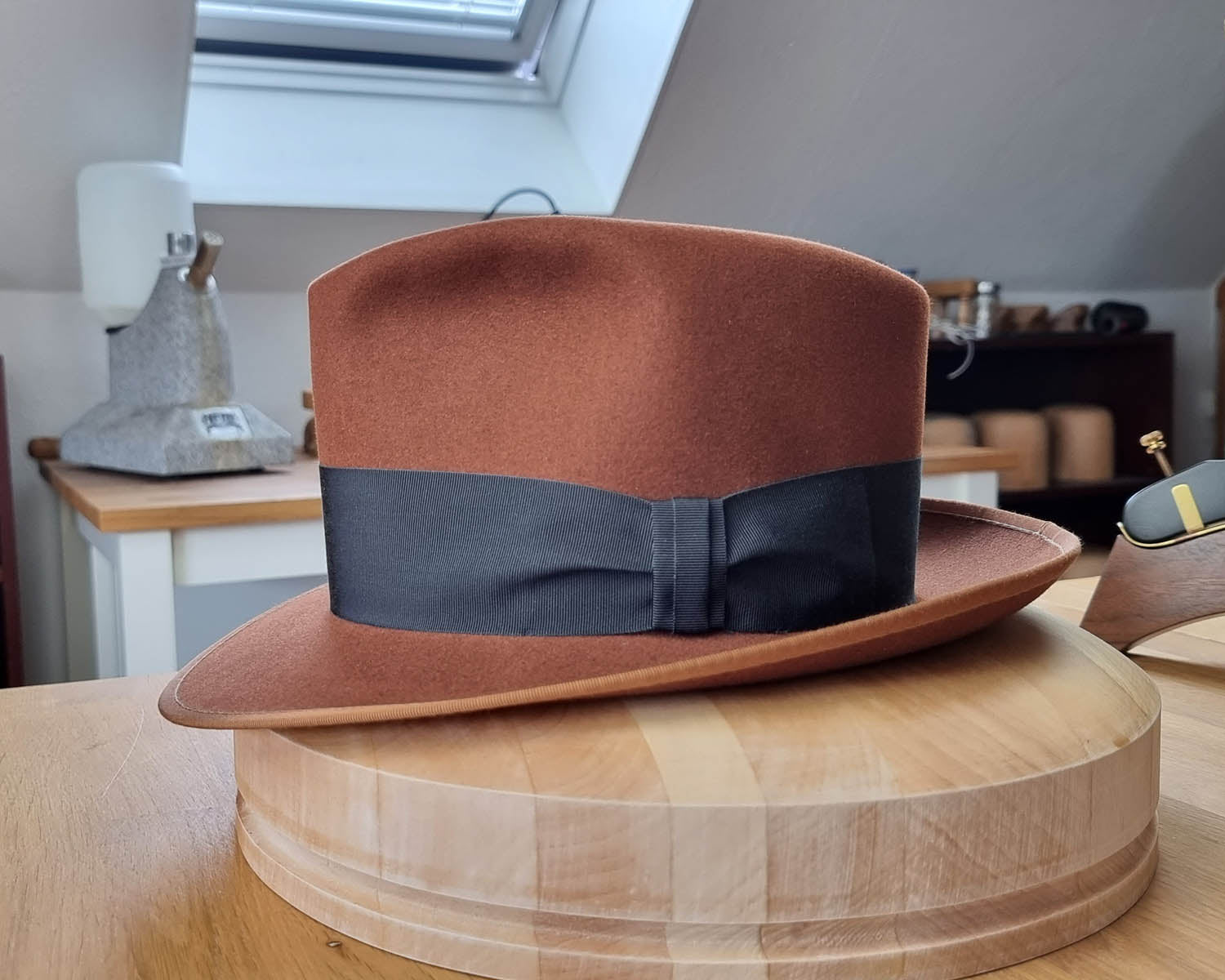 OLAV FEDORA | 50X BEAVER BLEND | COGNAC | SIZE 58, US 7 1/4