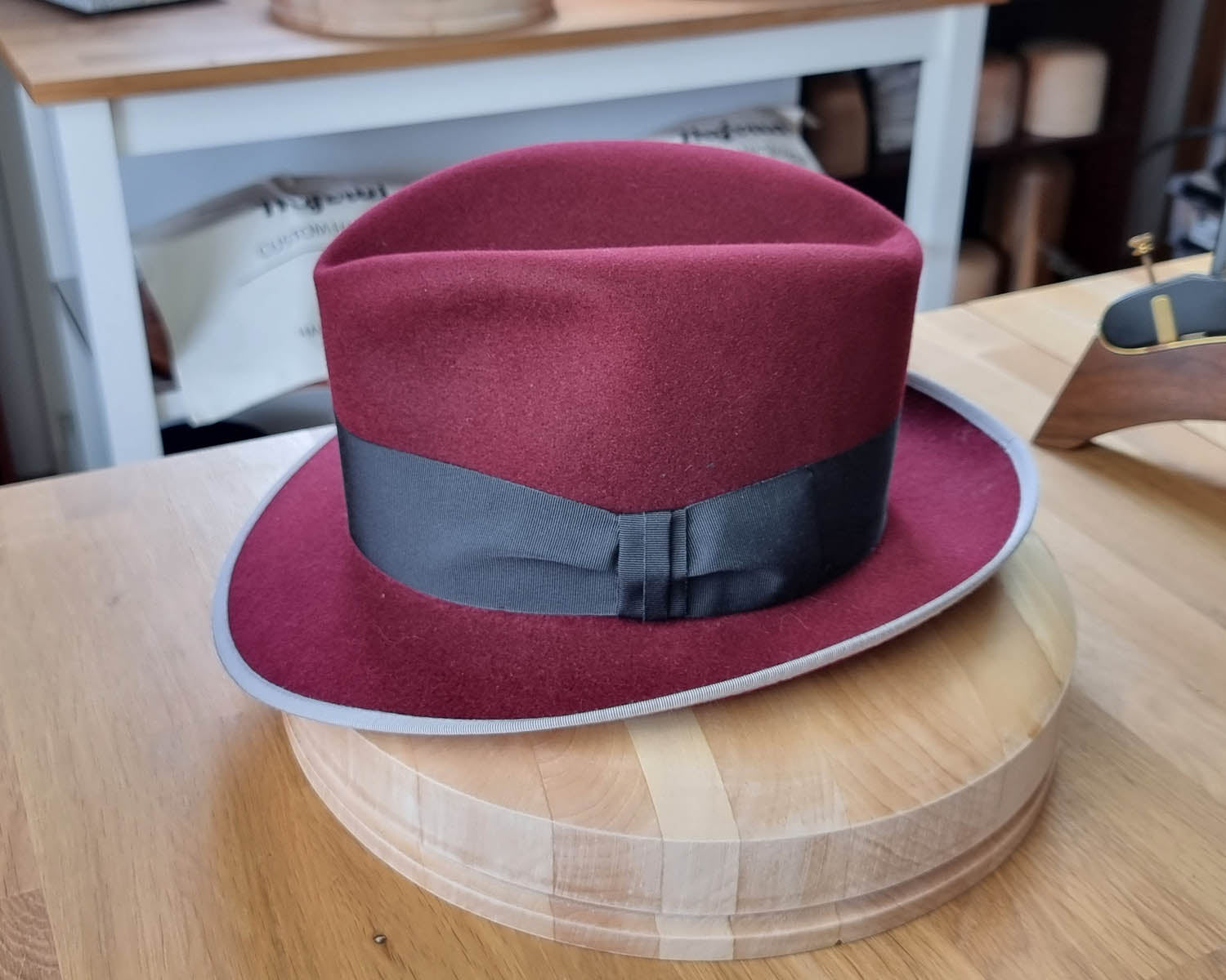 OLAV FEDORA | BURGUNDY | RABBIT & HARE DELUXE BLEND | SIZE 59, US 7 3/8