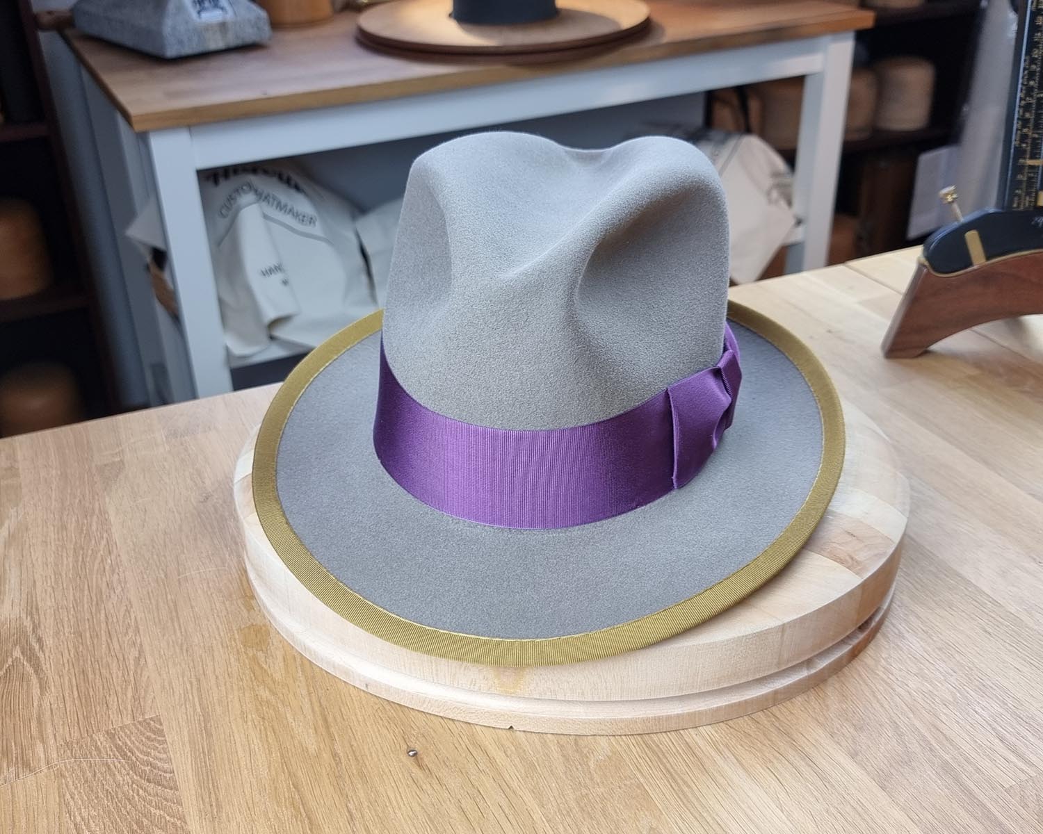 OLAV FEDORA | STONE | RABBIT & HARE DELUXE FELT | SIZE 60, US 7 1/2
